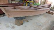 Barco de madeira com 5 metros